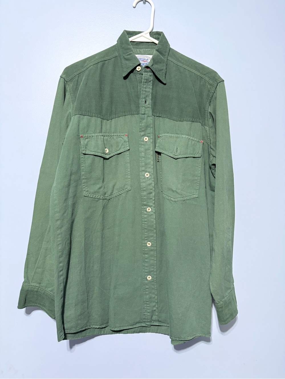 Classic Green Men's Button-Up Shirt